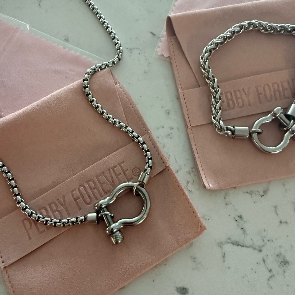 Pebby Forevee necklace bracelet set silver horseshoe closure water resistant